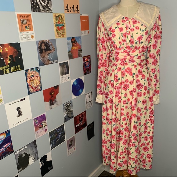 Johnny Hates Jazz Oversized Collar Floral MIDI Dress - Picture 1 of 9